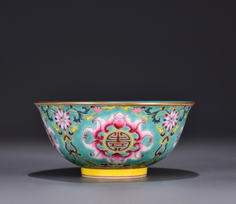 5.9'' YongZheng Marked Enamel Colour Porcelain bat flower pattern Bowl Bowls