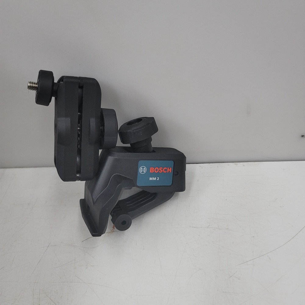 Bosch 30 ft. Self Leveling Laser Level Measure with Mounting Device