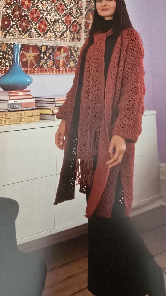 JAEGER HAND KNITS 16 DESIGNS