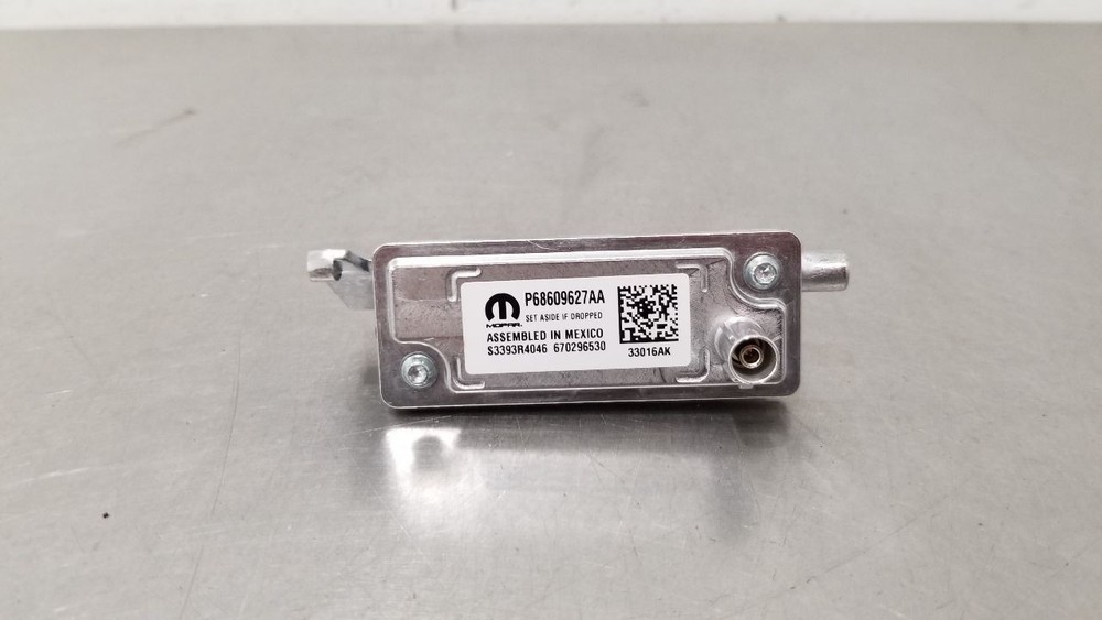 24 JEEP WAGONEER FRONT FACING LONG RANGE CAMERA 68609627AA