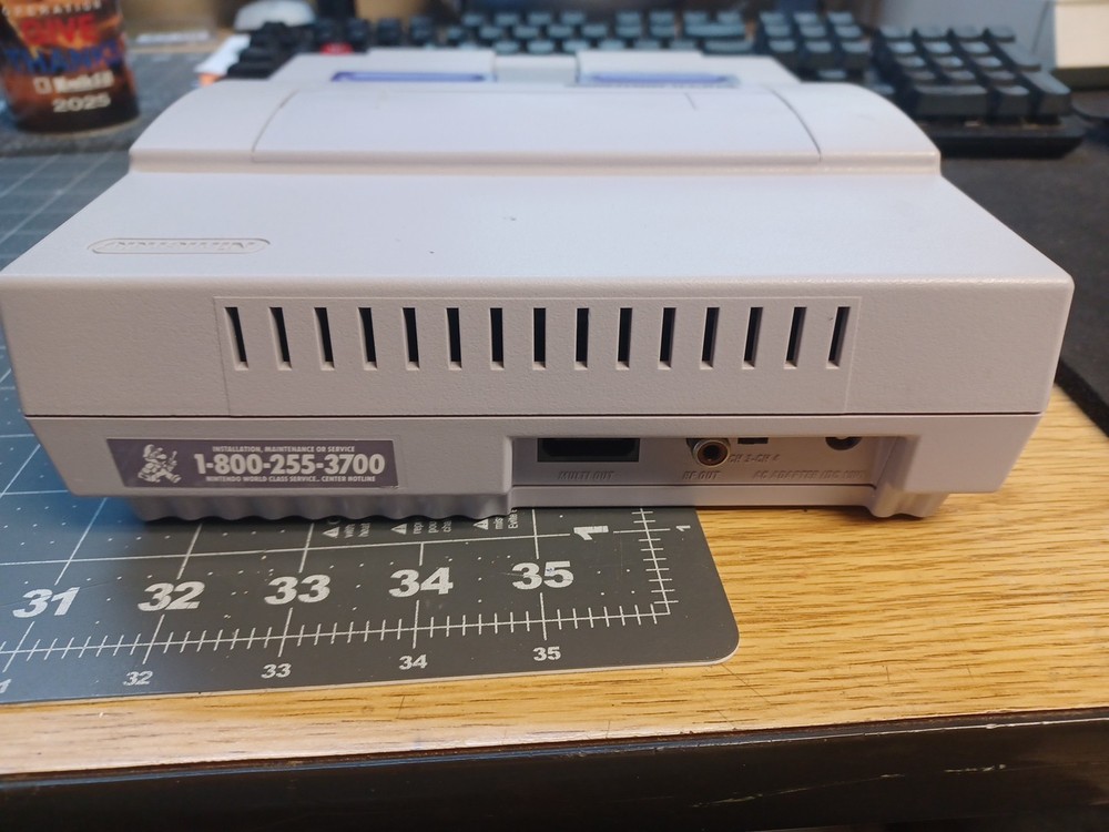 SNES Super Nintendo Console-with power, a.v. controllers-Tested- Clean