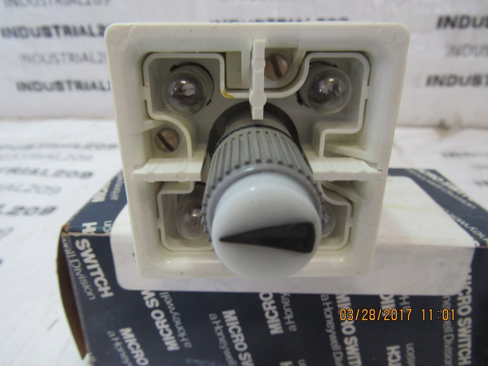 HONEYWELL MICRO SWITCH 911PKA511DD PUSH SELECTOR MODULE NEW IN BOX