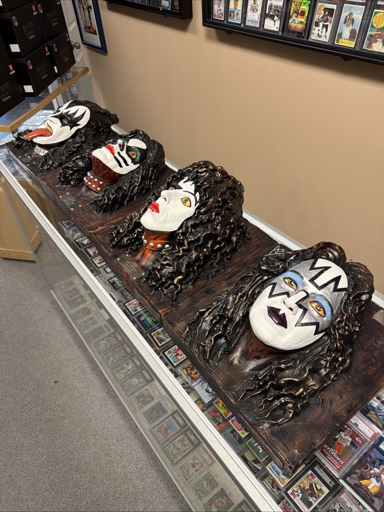 KISS Illusive Originals 3D Wall Head Busts Original Members All 4 Very Rare Wow!