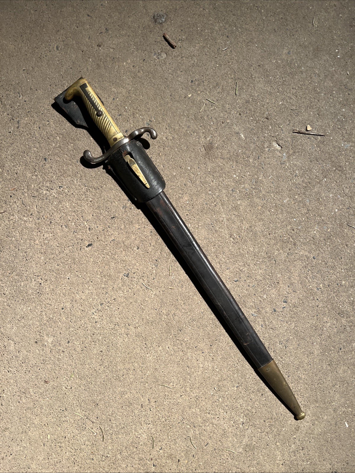 Imperial German 1871 Bayonet Complete With Frog (EE450