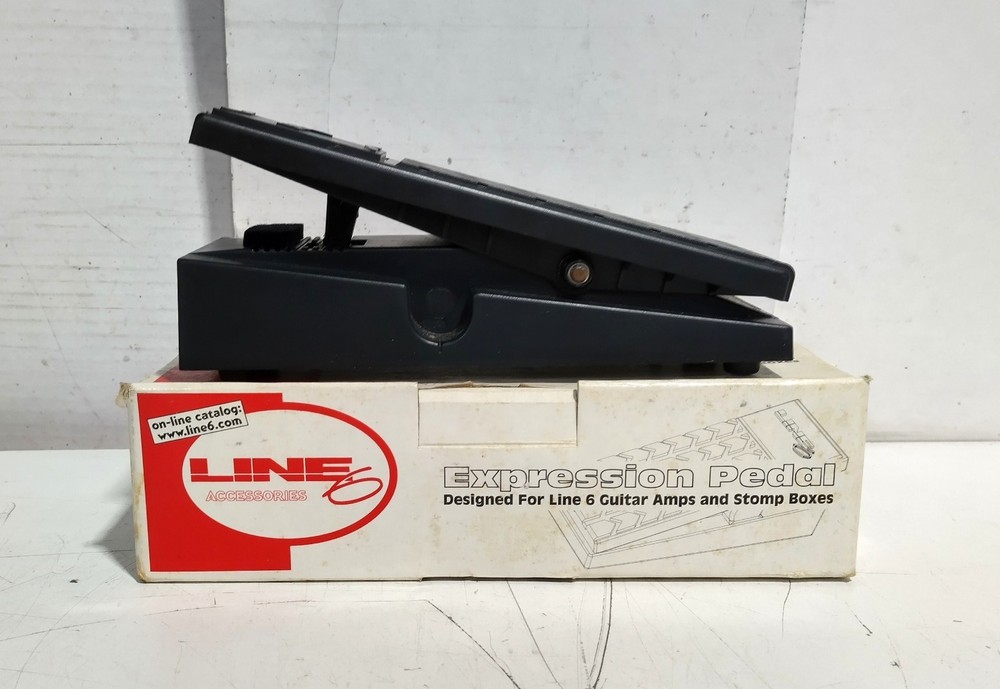 Line 6 Accessories Expression Pedal Designed for Line 6 Amps & Stomp Boxes