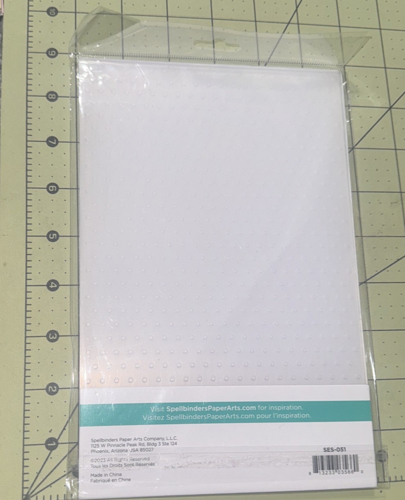 Spellbinders Embossing Folder - Tiny Dots, SES-051 NIP