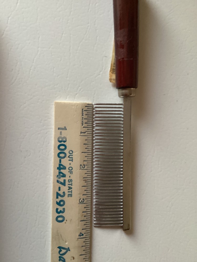 Warren Pet Products detangle comb