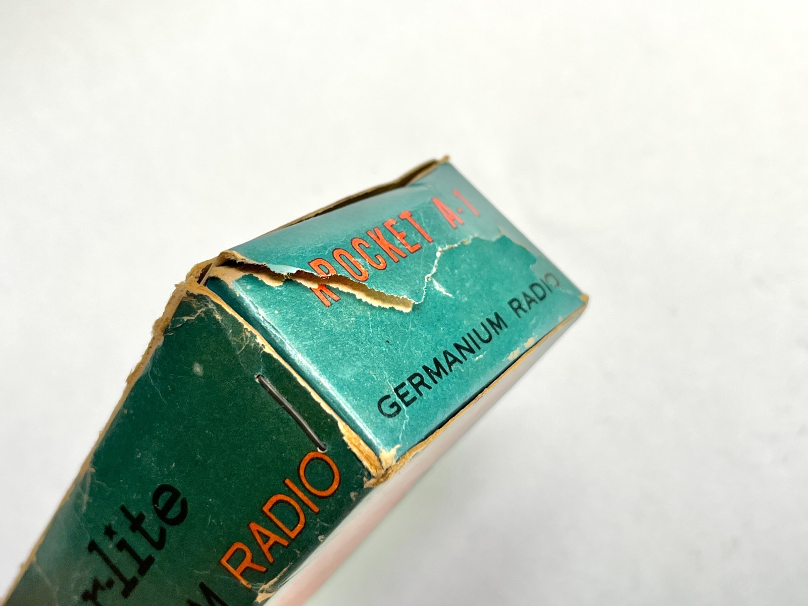 Vintage 1950s Rocket A-1 Tiny Germanium Crystal Radio w/ Box Space Age Toy