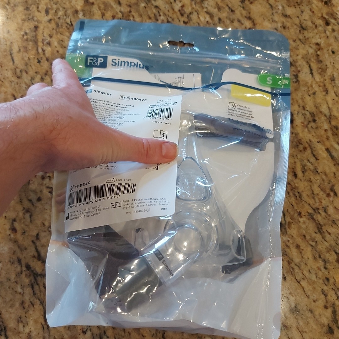 Fisher & Paykel Simplus 400475 Full Face Mask - Small New Sealed FREE SHIPPING