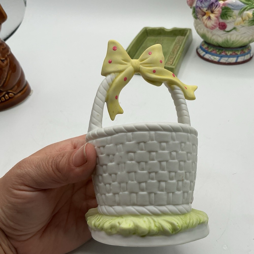 Lefton 1987 Basket & Eggs Signed