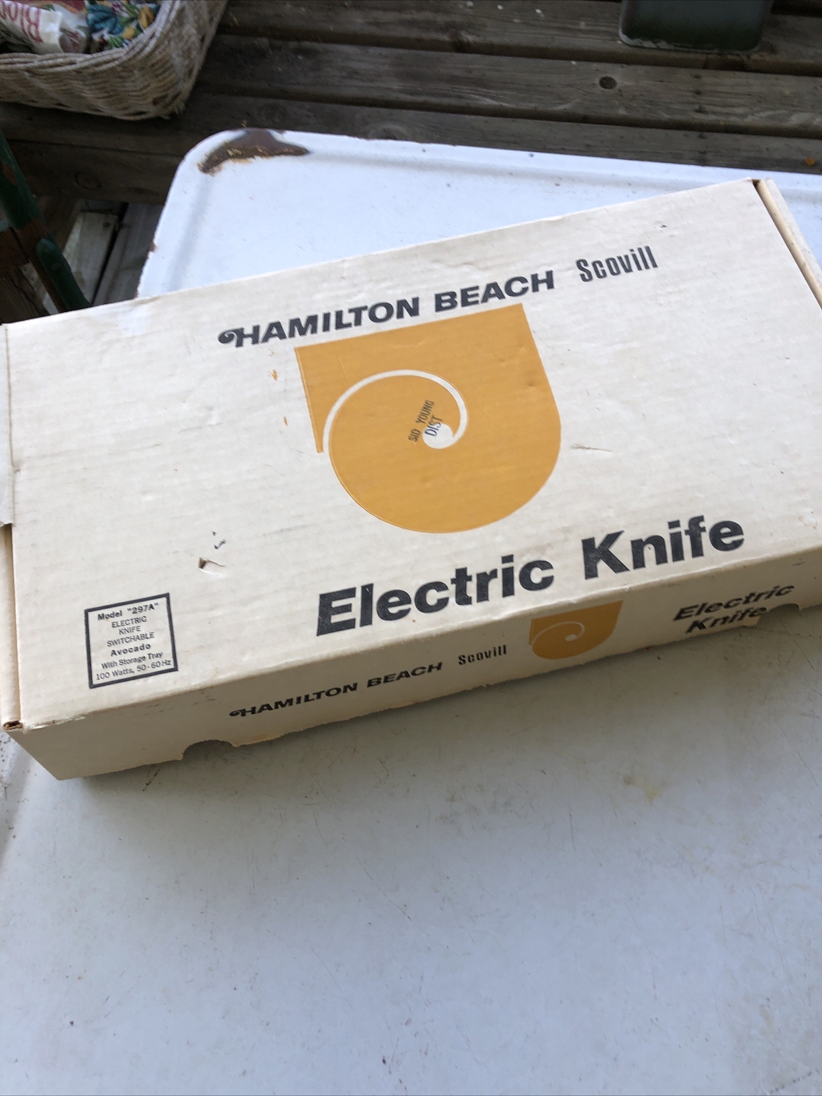 Hamilton Beach Scovill Electric Knife 360 Avocado Green Wall Mount MCM Working