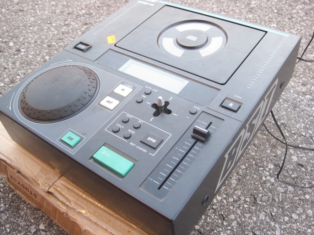 BST Cleving 156 DJ CD Player