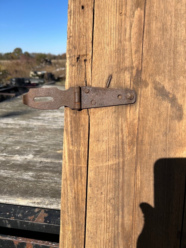 ANTIQUE OLD RUSTIC BARN DOOR