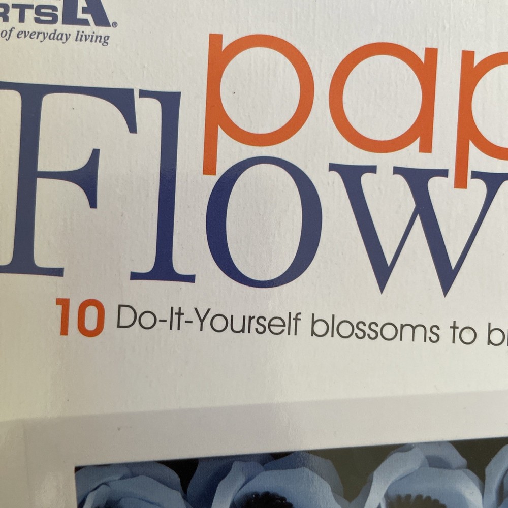 Leisure Art Make Paper Flowers Book