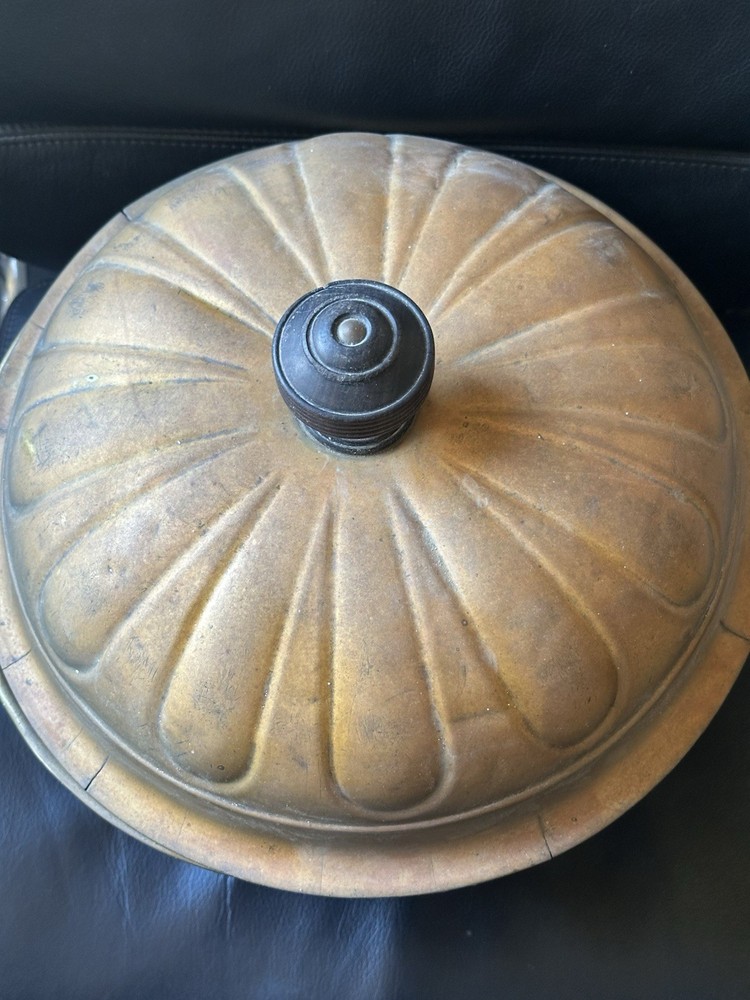 Large Antique Brass Coal Scuttle / Coal Bin with Lid – Ribbed Melon Design