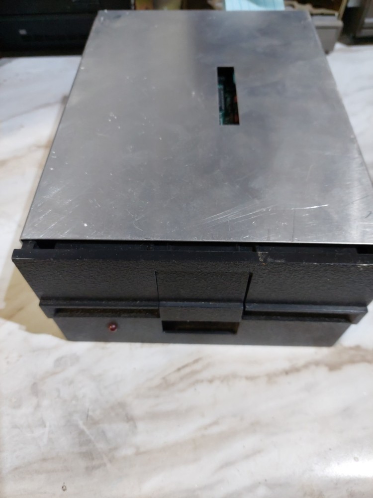 Heathkit H-89 Ds FH 5.2 Floppy Disk Drive.