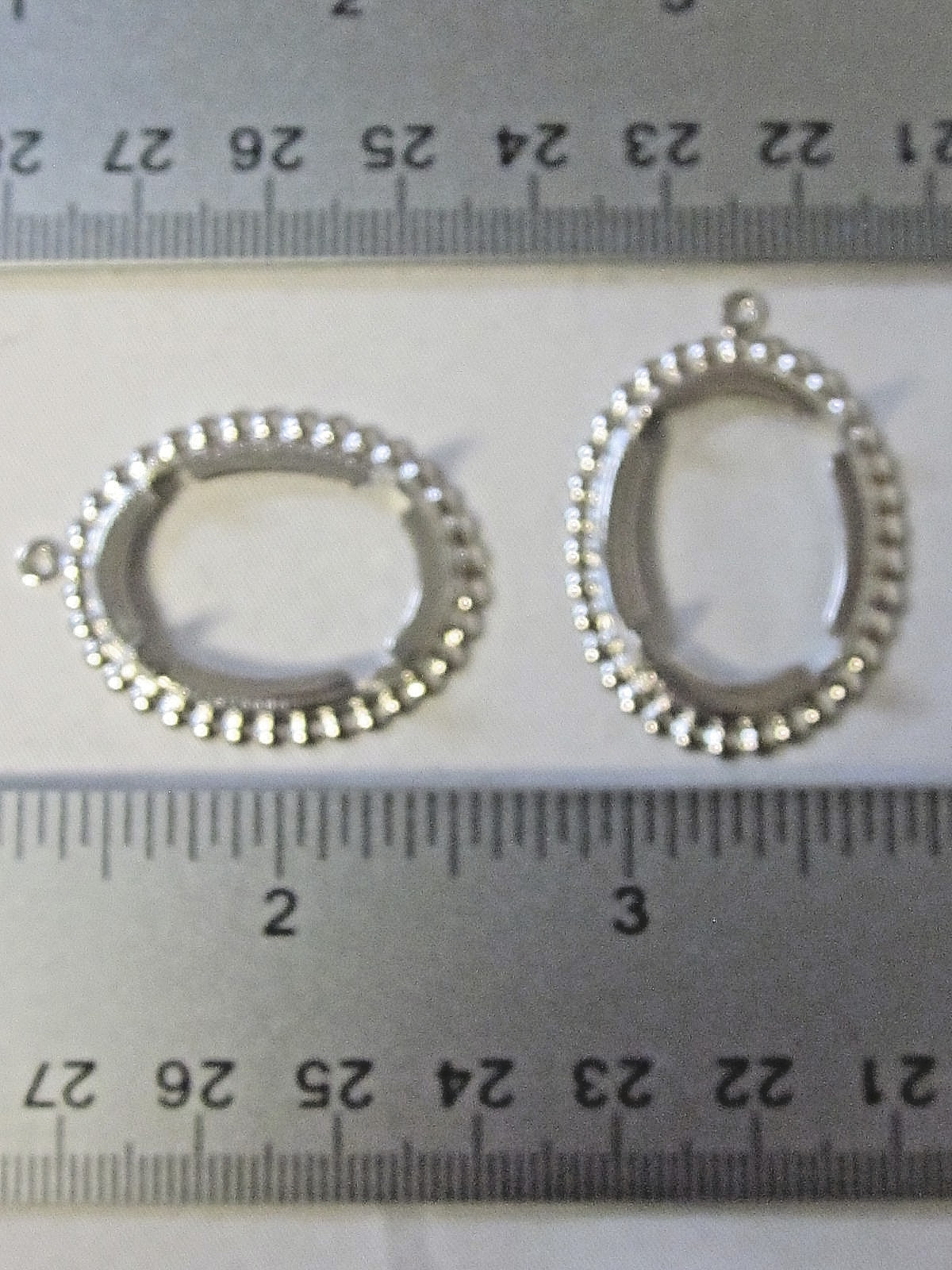 12- Rare Prong Set Rhodium Silver PLATED 25x18mm Oval Cameo Pendant Settings NOS