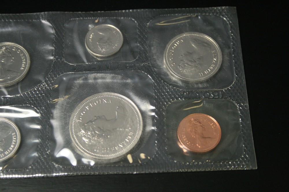Uncirculated 6 Piece Coin 1979 Canada Mint Proof Like Set (NUM0803)