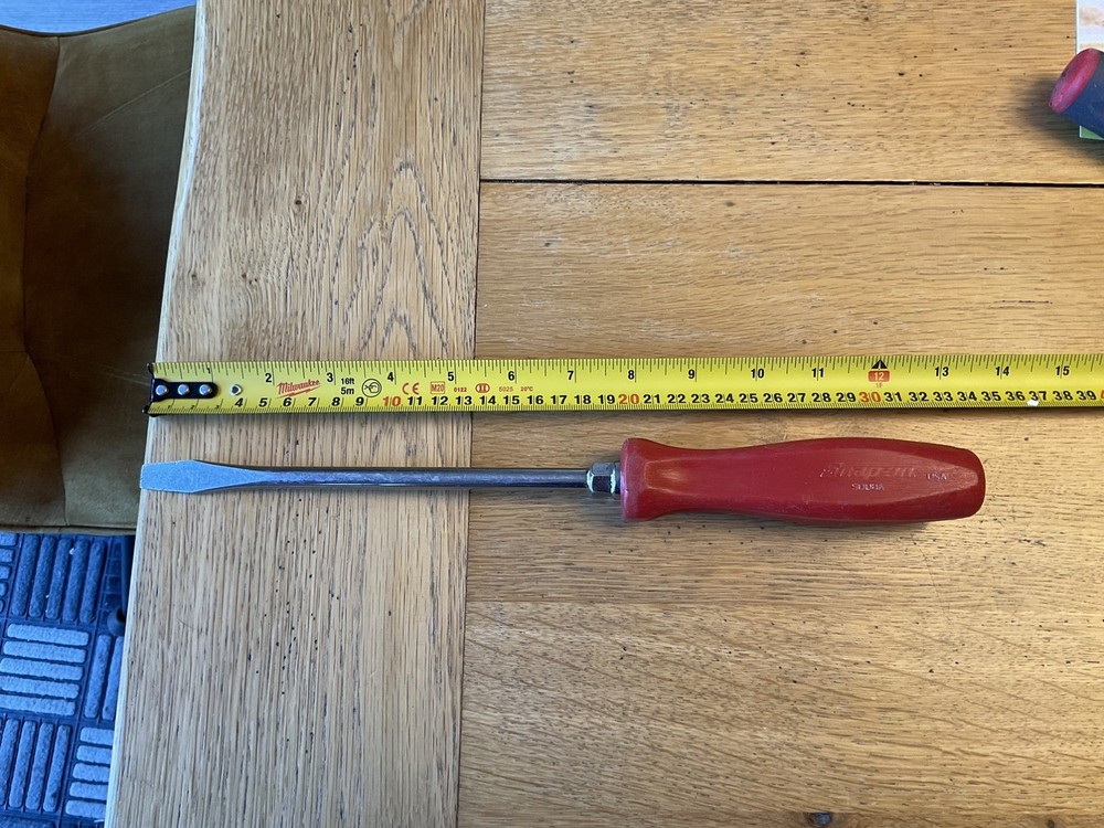 Snap On Tools SDD8A Flat Tip Red Screwdriver Hard Handle  USA