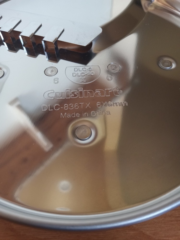 CUISINART Food Processor Safety Disc Holder w Lock - Includes 3 Processor Discs