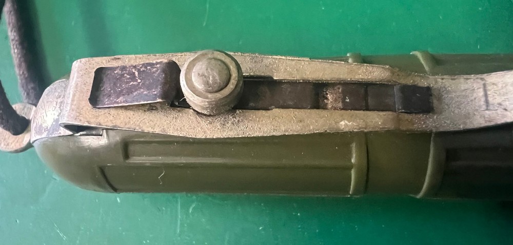 AIR FORCE NAVIGATOR’S TYPE A-6B PENLIGHT W/LANYARD