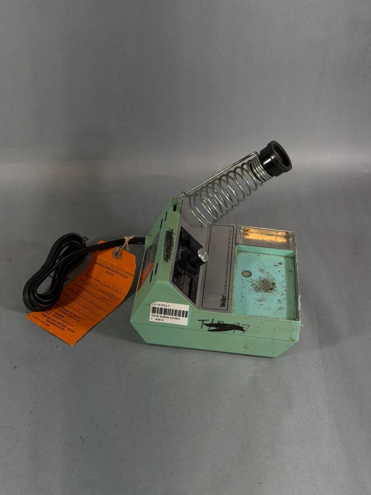 Weller Electronic Control Soldering Station EC2000