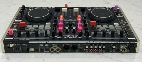 Denon DN-MC6000 Professional DJ Controller 4-Channel USB Mixer Traktor Serato