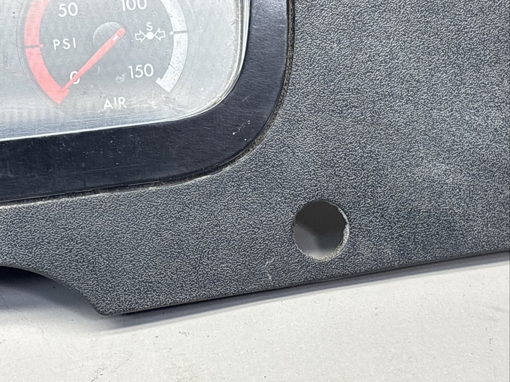 Freightliner Cascadia A2C53140899 Instrument Cluster