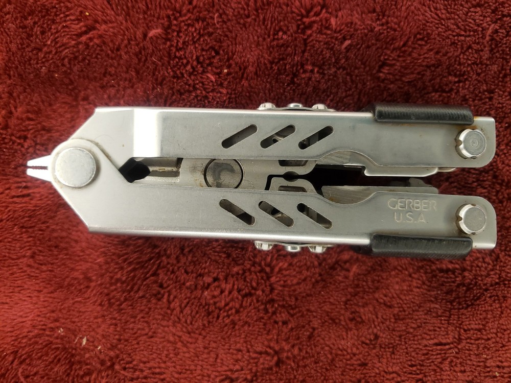 🔪🔪🔪 Gerber Multi Tool Needlenose MP400 with scissors 4sw