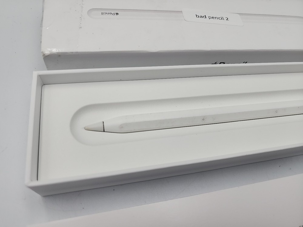 Broken Apple Pencil 2nd Generation A2051 READ - WON'T CHARGE