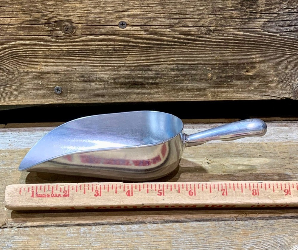 Cast Aluminum Scoop, Rust-Resistant