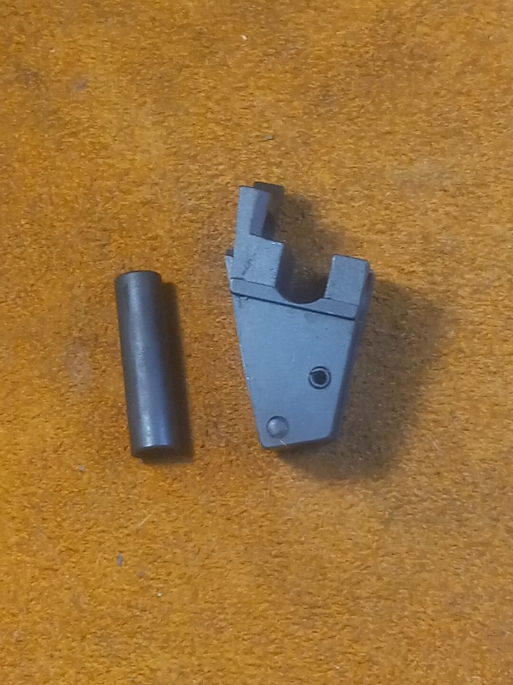 BM59 BM59E Front Magazine Catch