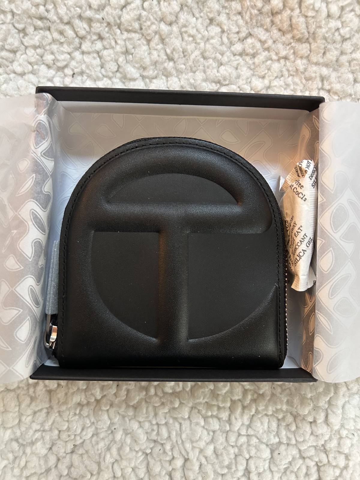 Telfar Black Zip-Around Logo Wallet NEW - Super cute and great design - Qty Disc