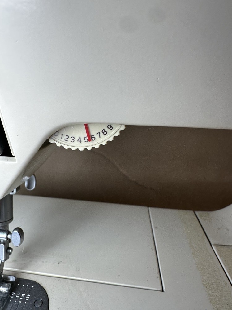 Singer Touch-Tronic 2000 Sewing Machine Works