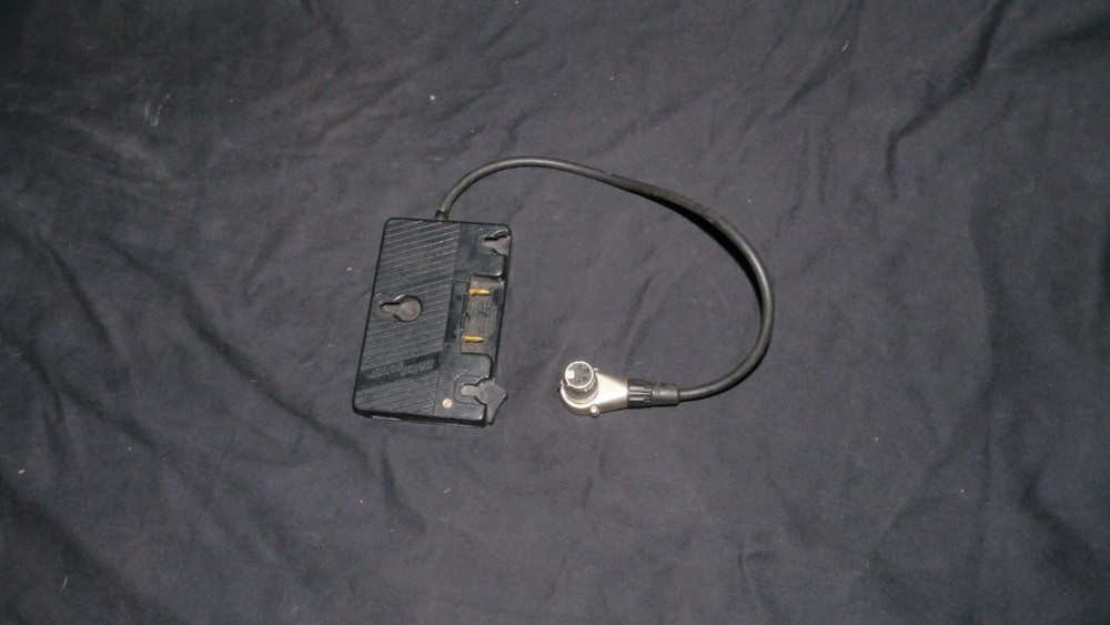 ANTON BAUER GOLD MOUNT ADAPTER PLATE   Right Angle 4 Pin XLR short cable