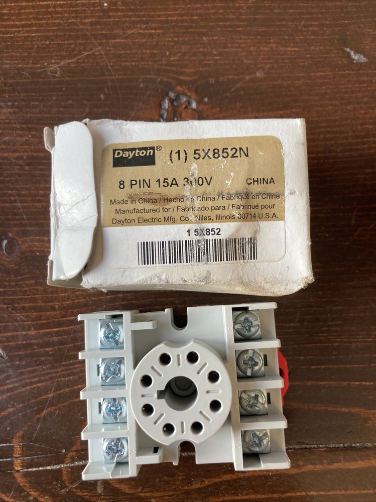 Dayton 5X852 Relay Socket,15A,300V