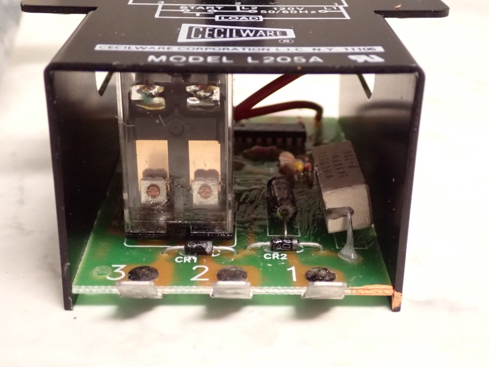 Cecilware Black Solid State Analog Brew Timer, Model L205A