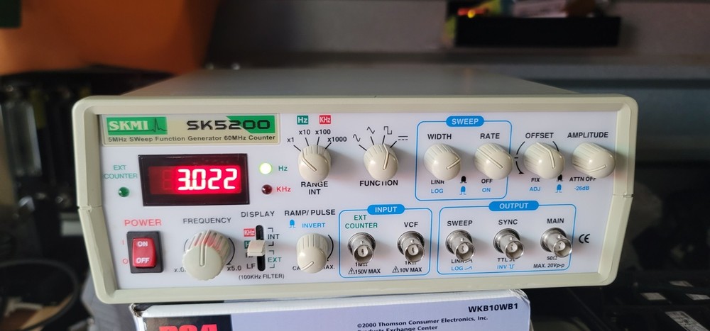 SKMI SK5200 Sweep Function Generator 60MHz Counter