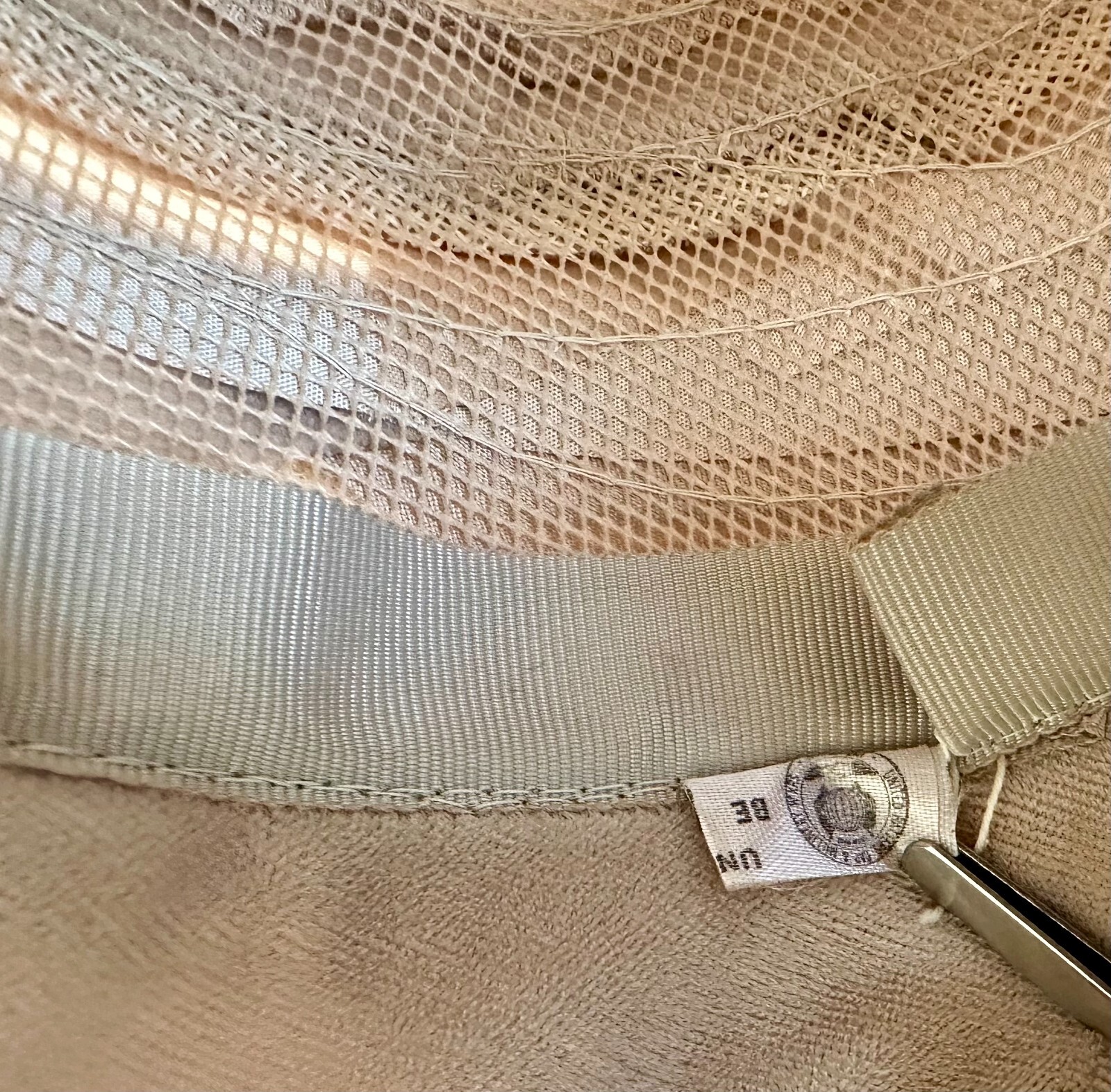 Vtg PILLBOX Hat w/ Original MACY'S Hat Box Beige Velour Tissue Sales Receipt 6"