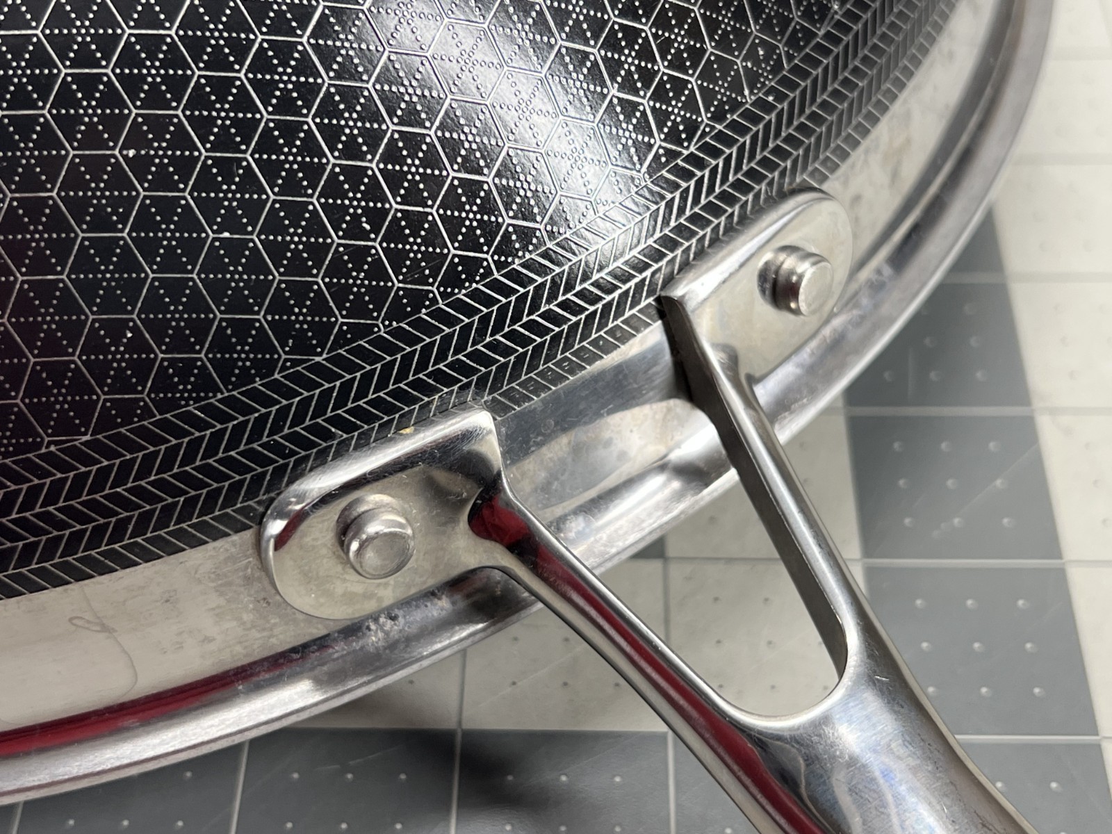 HexClad Hybrid Nonstick 12-Inch Wok Frying Pan (No Lid) - Used!