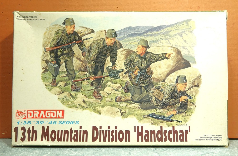 1/35 DRAGON 13th MOUNTAIN DIVISION HANDSCHAR MODEL KIT # 6067