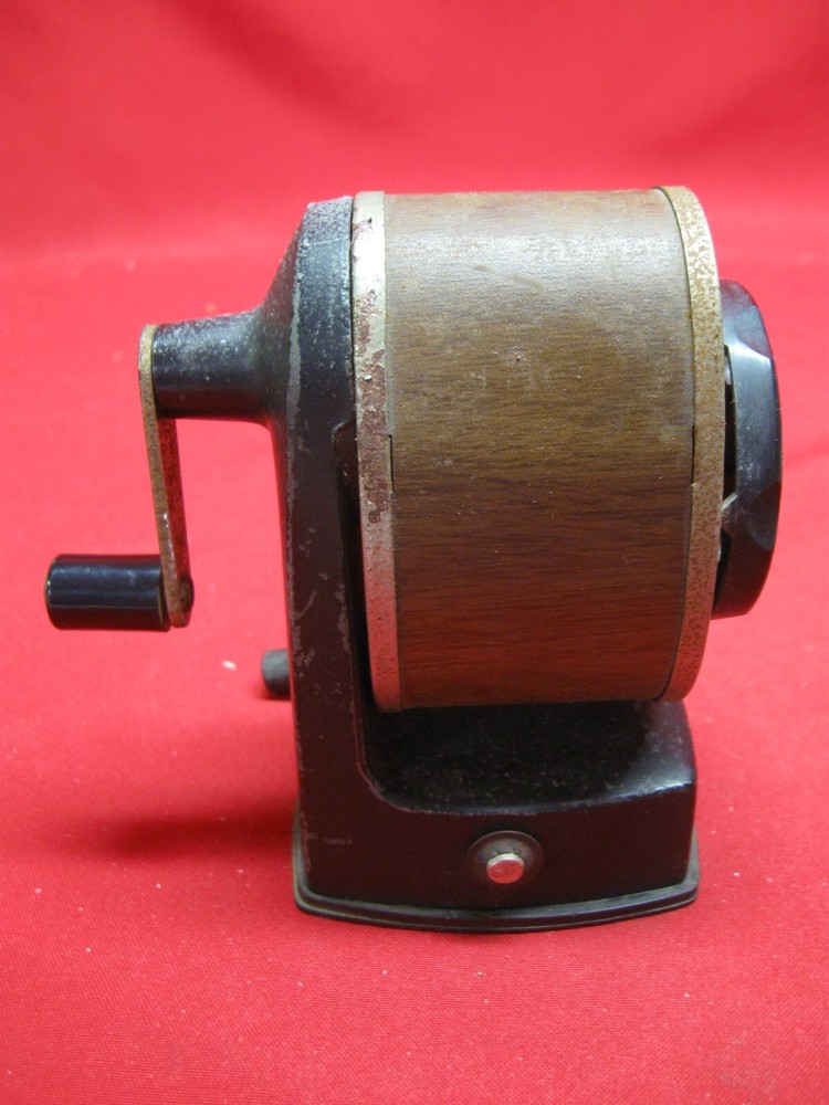 VINTAGE BEROL VACUHOLD APSCO PENCIL SHARPENER