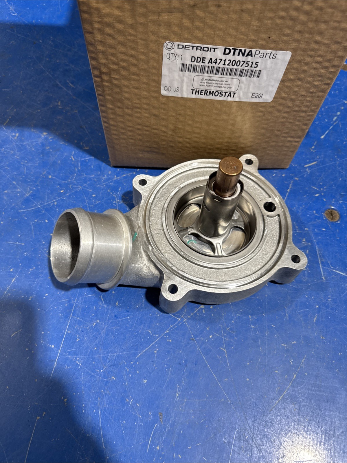 Detroit Diesel A4712007515 Thermostat DD13-DD15 188 deg. A4712003615 A4712006215
