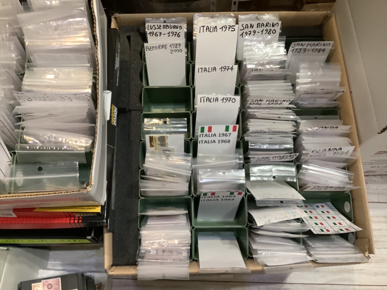 Occasione super lotto divertimento 5 kg decine di migliaia di francobolli