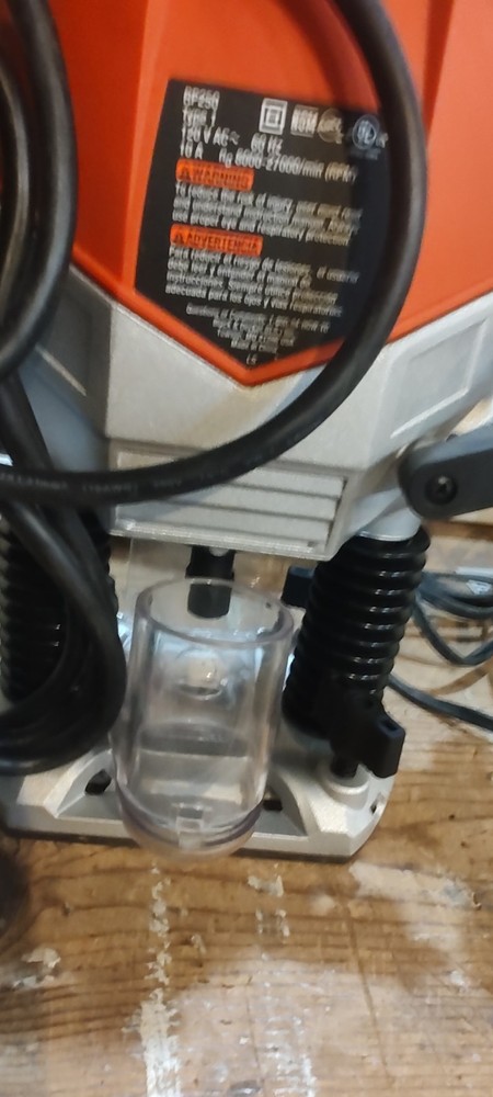 Black & Decker Plunge Router RP250