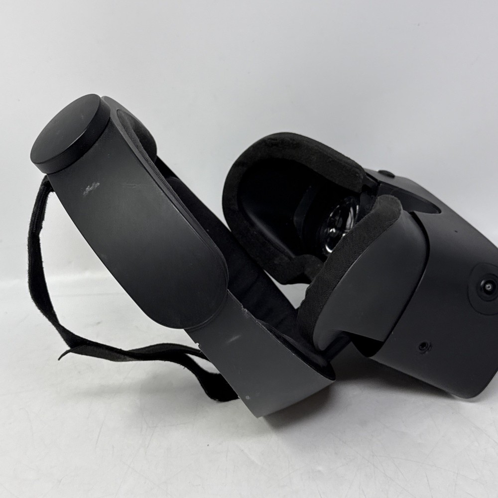 Lenovo Oculus Rift S PC-Powered 3D VR Gaming Headset Black - HEADSET ONLY