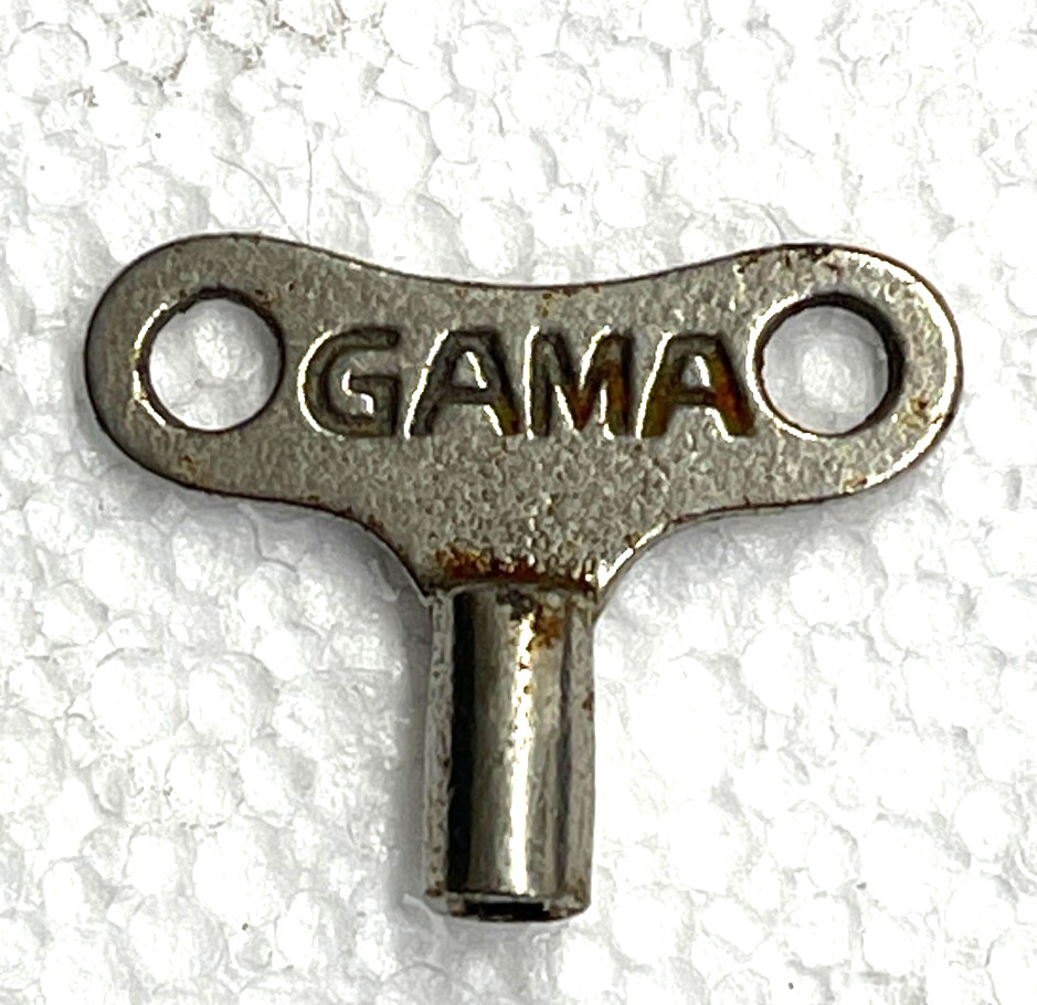 GAMA OF GERMANY #2 WIND UP KEY FOR TOY
