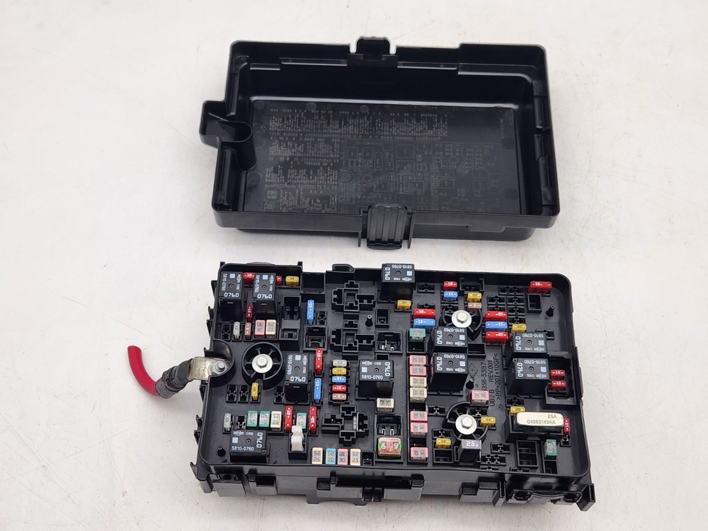 2017-2022 Chrysler Pacifica Engine Fuse Box Relay Junction Module Unit OEM