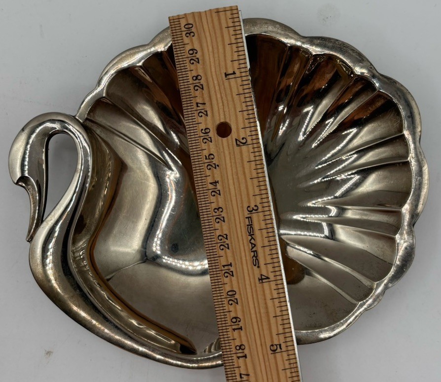 Vtg Silver Tone Swan Candy Dish Trinket Bowl–Scalloped Shell Design Cottagecore