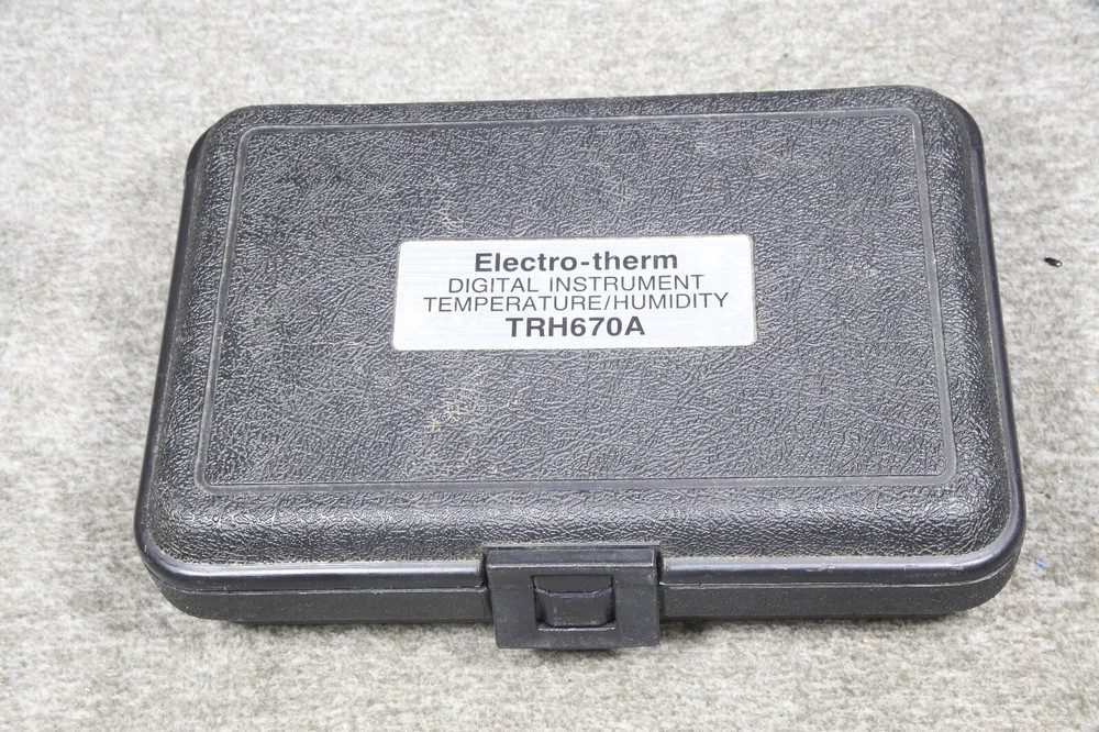 Cooper Electro Therm TRH670A Temperature & Humidity Meter